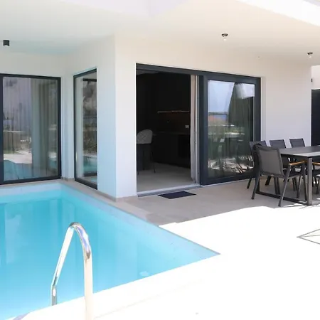 Brand New With Private Pool Njivice