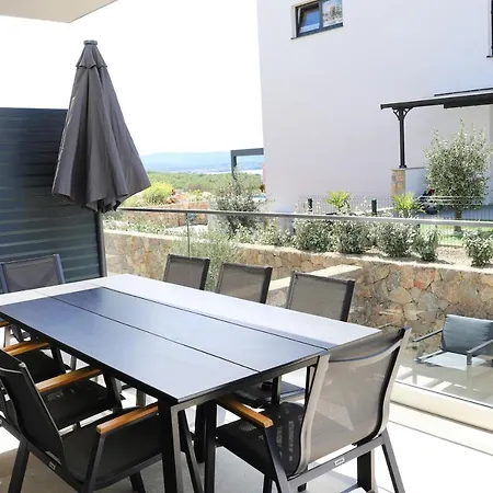 Apartment Brand New With Private Pool Njivice