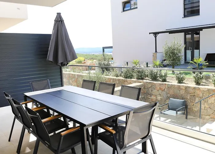 Lejlighed Brand New With Private Pool Njivice