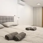 Brand New With Private Pool Διαμέρισμα